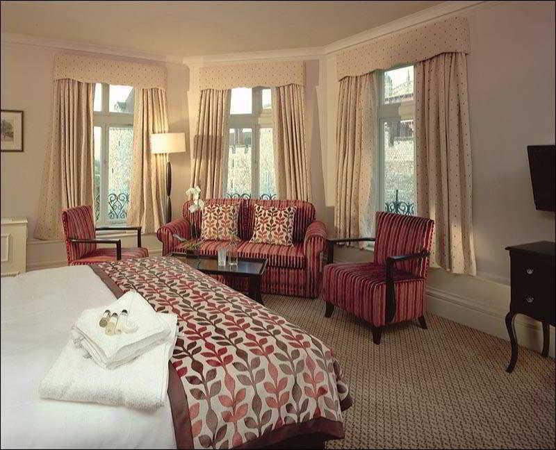 Clarion Collection Harte & Garter Hotel & Spa Windsor Exterior photo